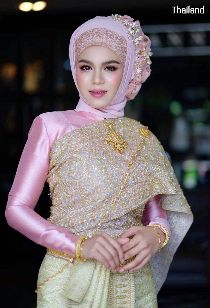 THAILAND 🇹🇭 | Muslim Wedding Dress in Thai Style - ชุดไทยศิวาลัย