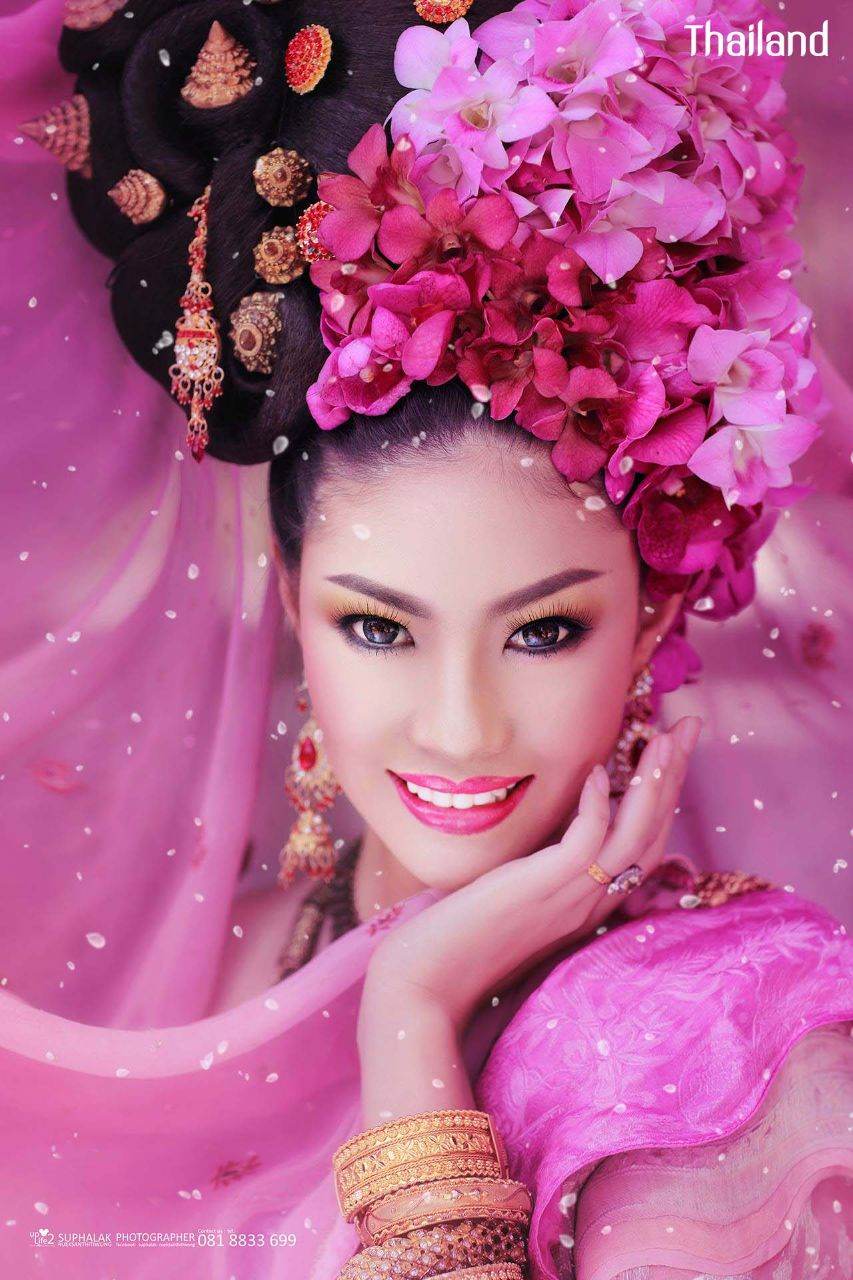THAILAND 🇹🇭 | Thai Lanna dress in fantasy style.