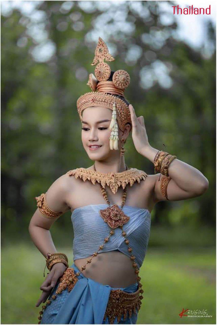 Thai Apsorn costume - Thai Apsara. #Thai style.