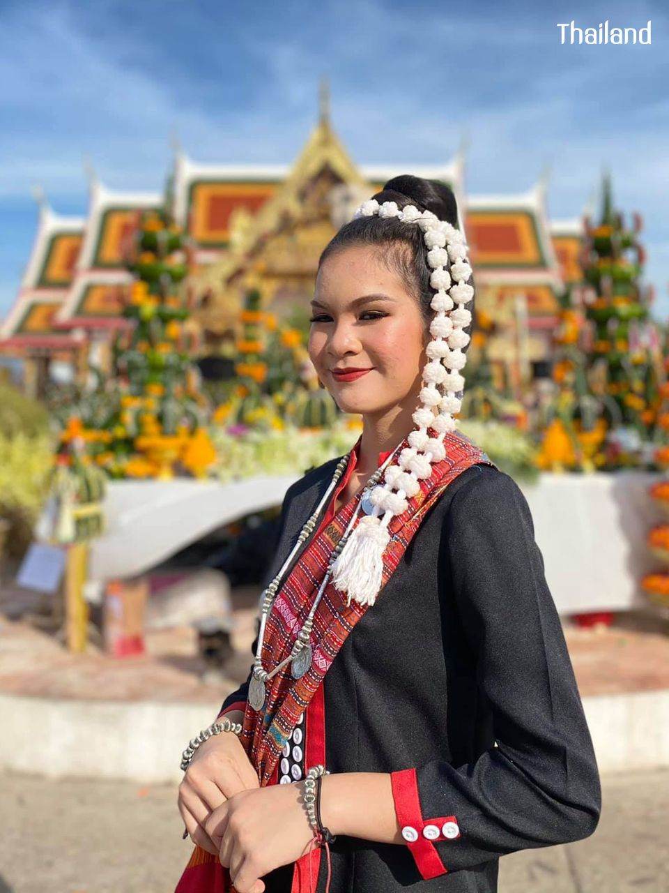 THAILAND 🇹🇭 | ฟ้อนภูไทสกลนคร, Phu Tai dance in Sakon Nakhon Province