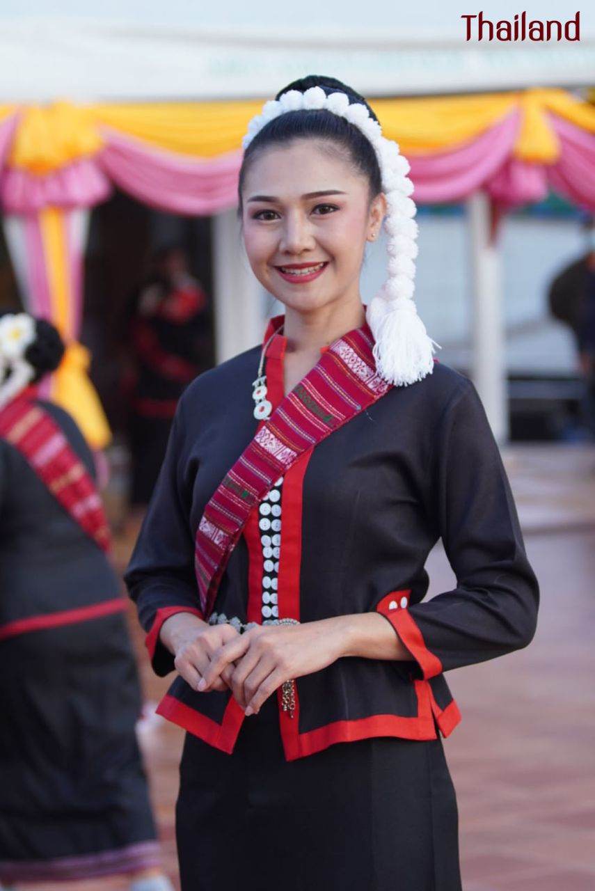 THAILAND 🇹🇭 | ฟ้อนภูไทสกลนคร, Phu Tai dance in Sakon Nakhon Province