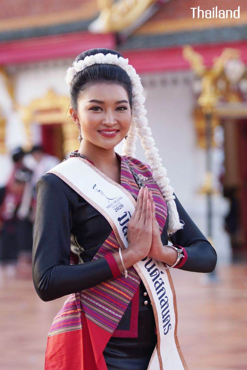 THAILAND 🇹🇭 | ฟ้อนภูไทสกลนคร, Phu Tai dance in Sakon Nakhon Province