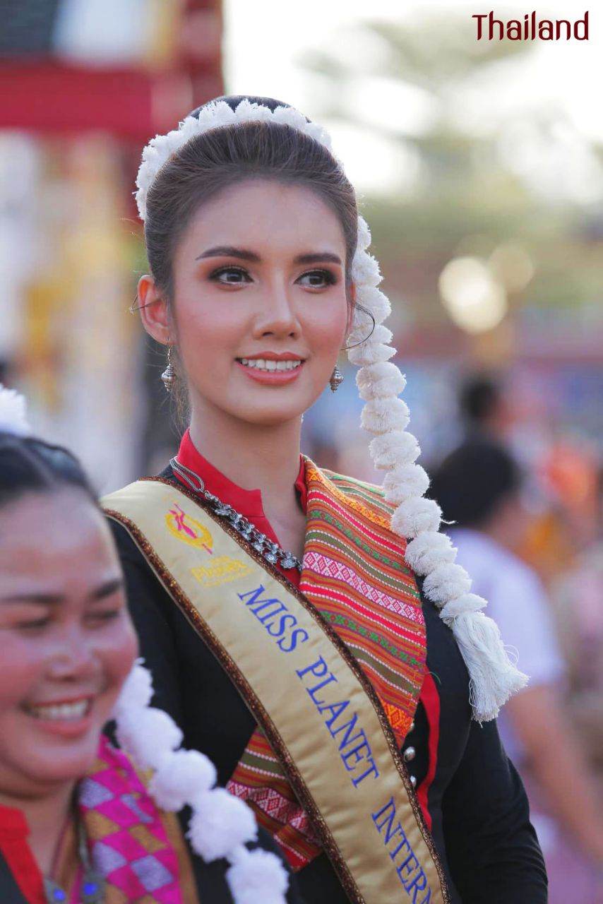 THAILAND 🇹🇭 | ฟ้อนภูไทสกลนคร, Phu Tai dance in Sakon Nakhon Province