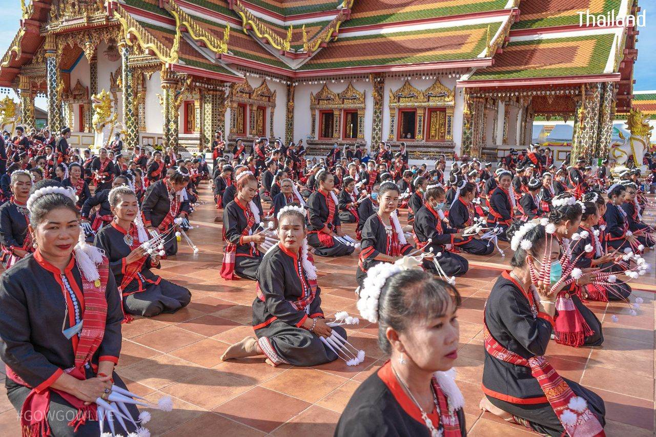 THAILAND 🇹🇭 | ฟ้อนภูไทสกลนคร, Phu Tai dance in Sakon Nakhon Province