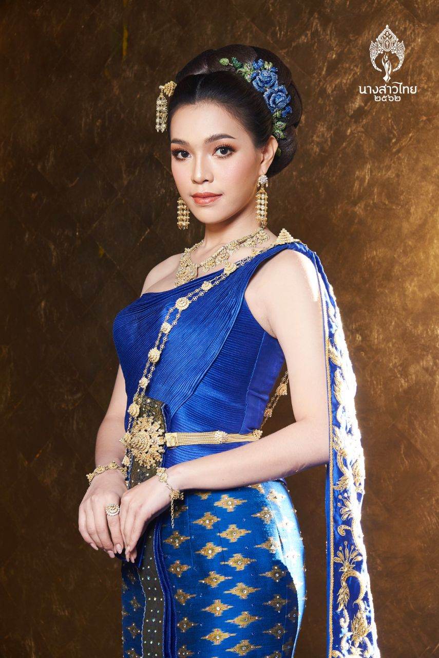 THAILAND 🇹🇭 | ชุดพื้นเมืองภาคกลาง Central region traditional dress, นางสาวไทย - Miss Thailand 2019