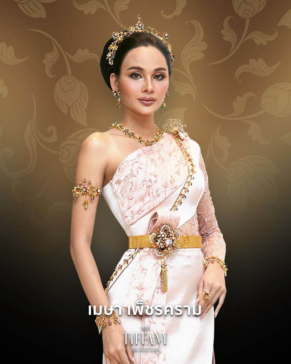 THAILAND 🇹🇭 | ชุดไทยจักรี by Miss Tiffany's Universe 2020