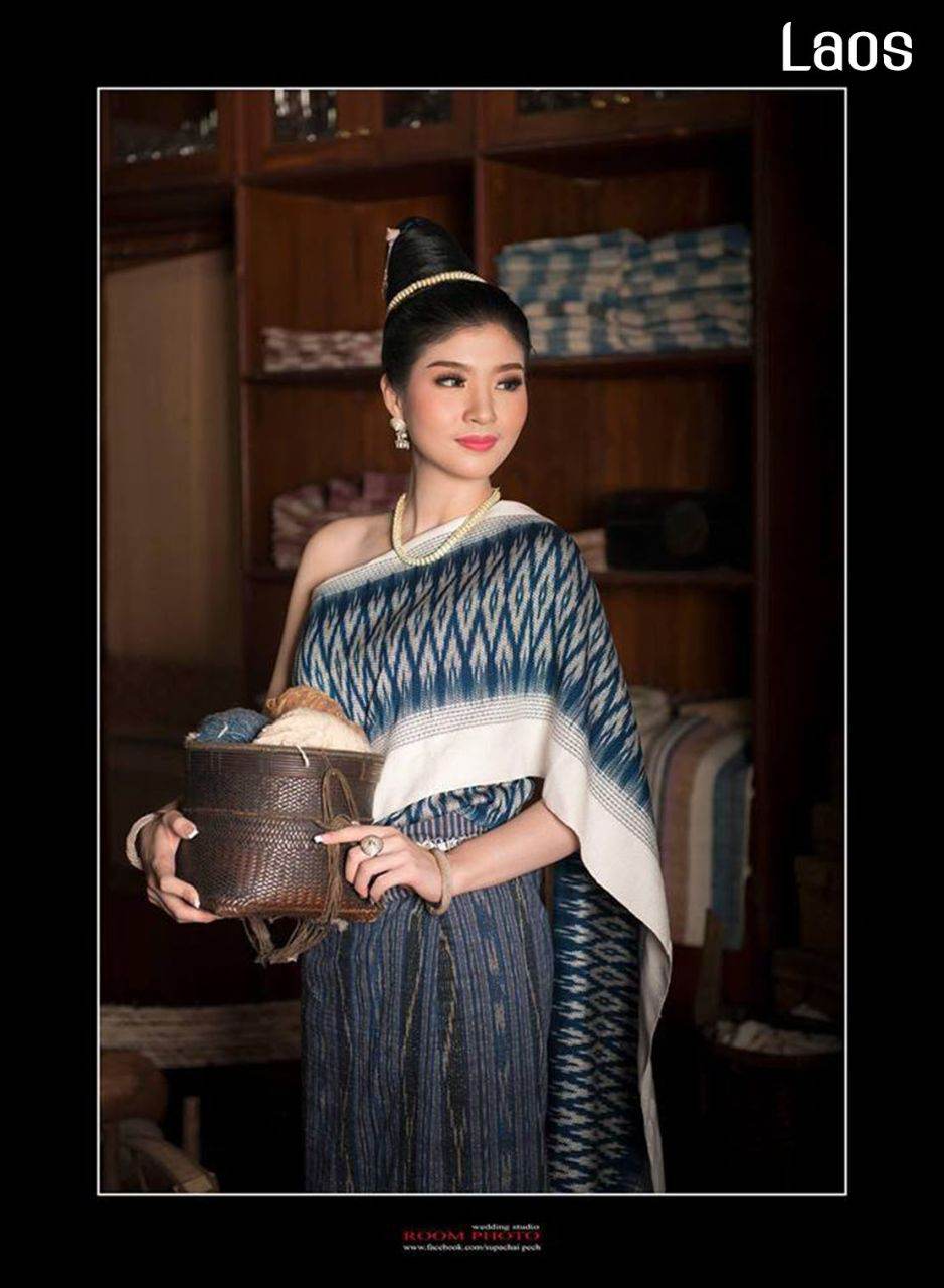 Laos 🇱🇦 | Laos traditional dress. ຊຸດ​ລາວ - ການແຕ່ງກາຍຂອງແມ່ຍິງລາວ