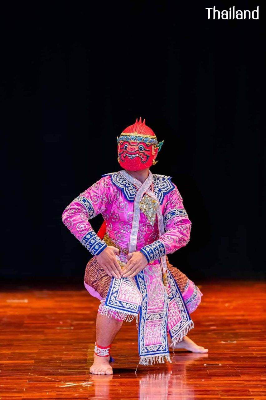 THAILAND 🇹🇭 | "ระบำวานรเตียวเพชร" Khon masked dance drama in Thailand