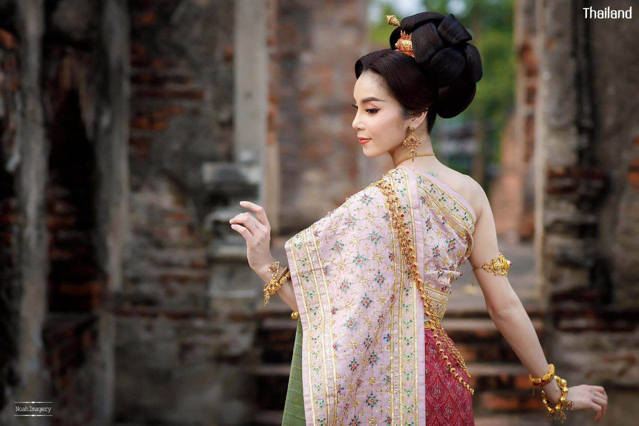 THAILAND 🇹🇭 | Thai wedding dress, ชุดไทยวิวาห์ by Siri ชุดไทย เจ้าสาว ครบวงจร
