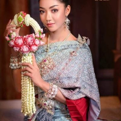 Sbai Thai dress: Thailand 🇹🇭 ชุดไทยจักรพรรดิ