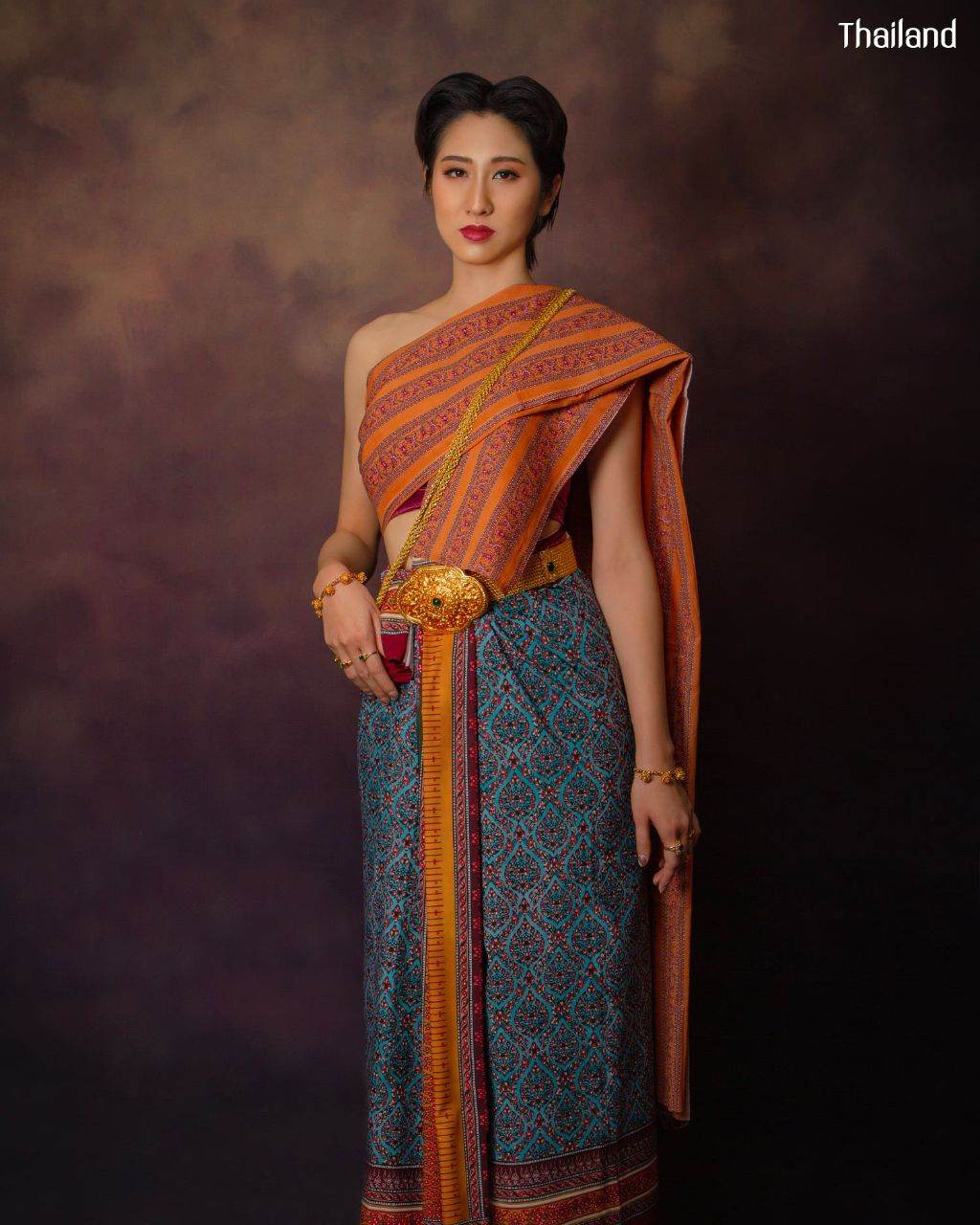 THAILAND 🇹🇭 | The Sbai in Thailand, THAI DRESS, ชุดไทย