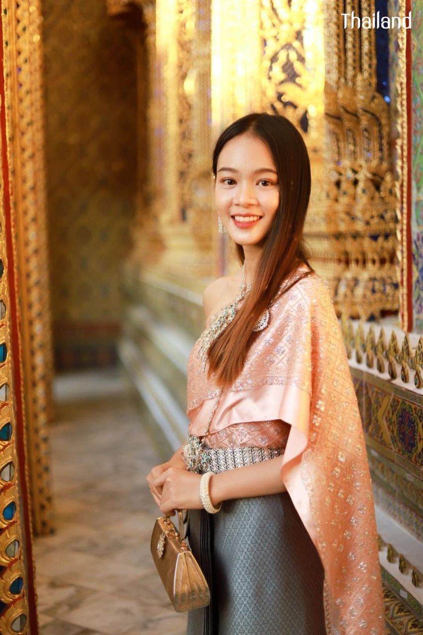 THAILAND 🇹🇭 | The Sbai, Thai dress (ชุดไทย)