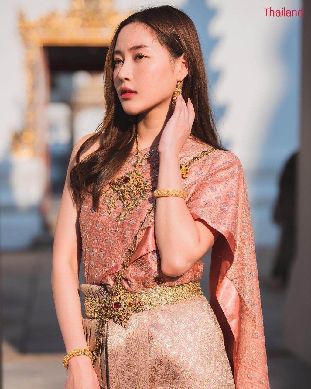 THAILAND 🇹🇭 | The Sbai, Thai dress (ชุดไทย)