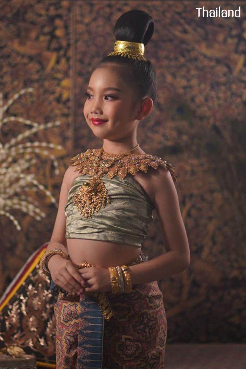 THAILAND 🇹🇭 | The royal costume of the Ayutthaya kingdom, การแต่งกายสมัยอยุธยา