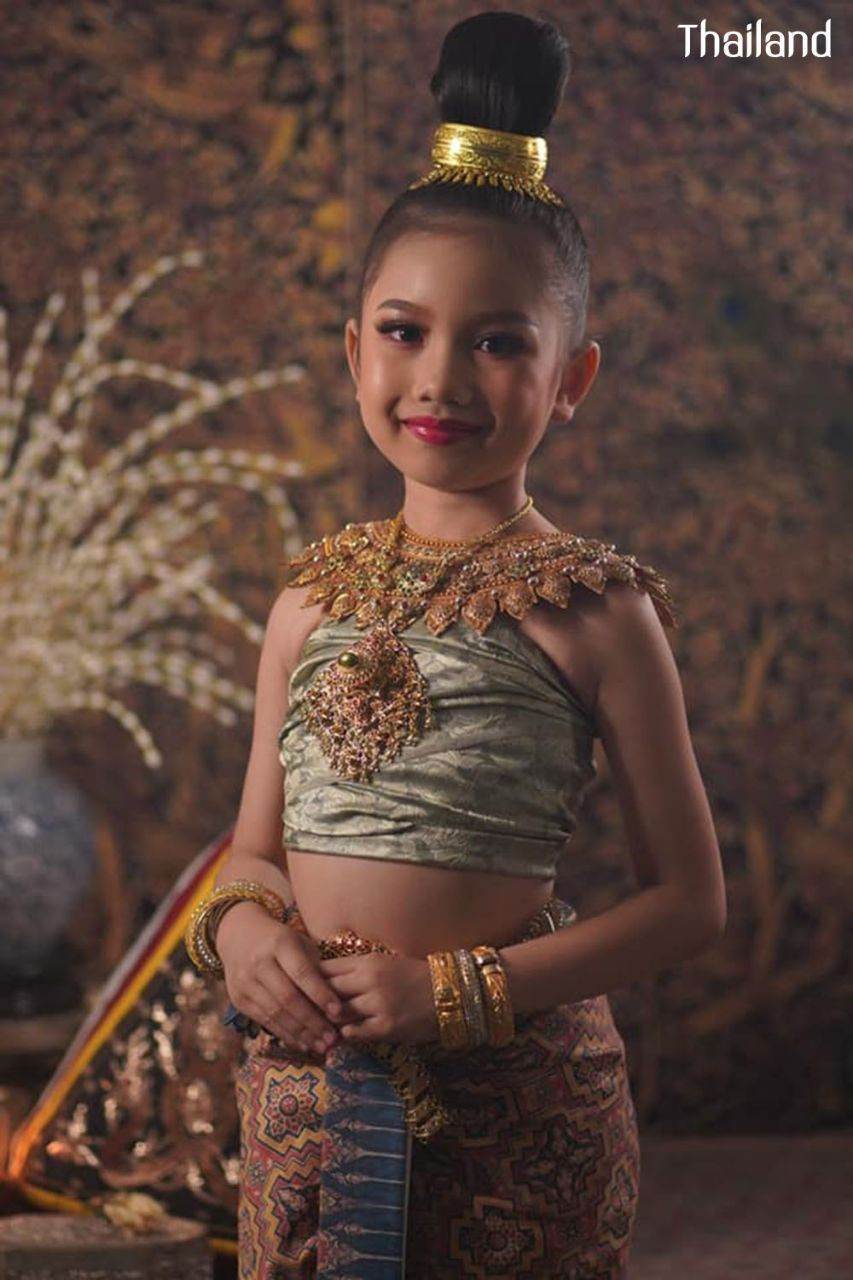 THAILAND 🇹🇭 | The royal costume of the Ayutthaya kingdom, การแต่งกายสมัยอยุธยา