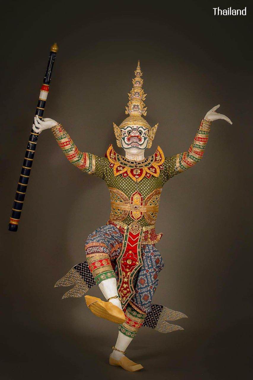 “อสุราศรีรัตนศาสดาราม” Thai dance | THAILAND 🇹🇭