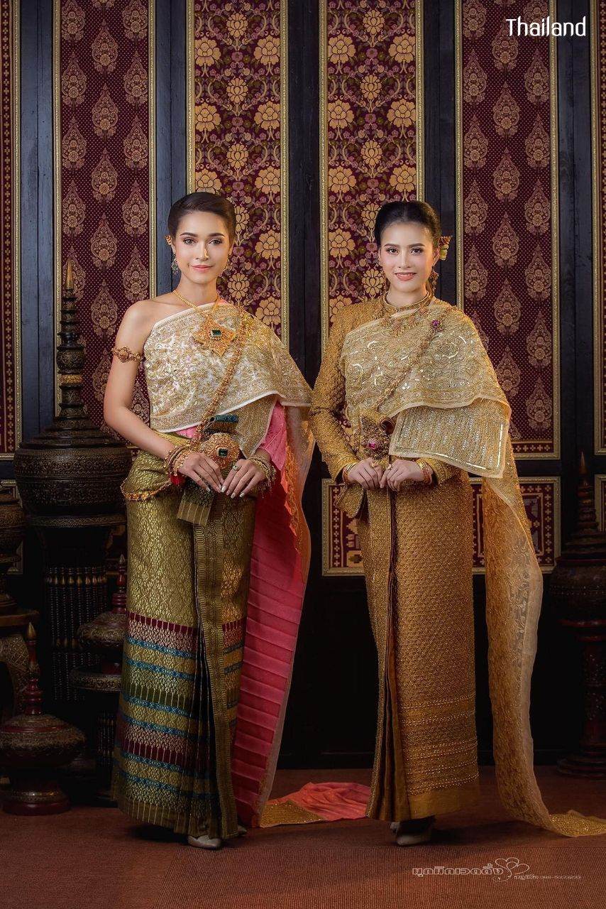 THAI WEDDING DRESS ( The sbai in Thai dress) | THAILAND 🇹🇭