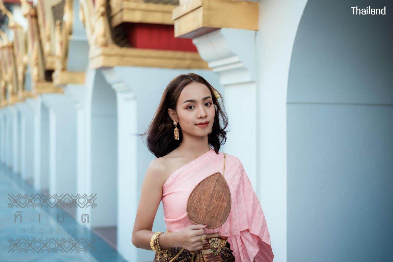 The Sbai, Thai dress (สไบ-ชุดไทย) | THAILAND 🇹🇭