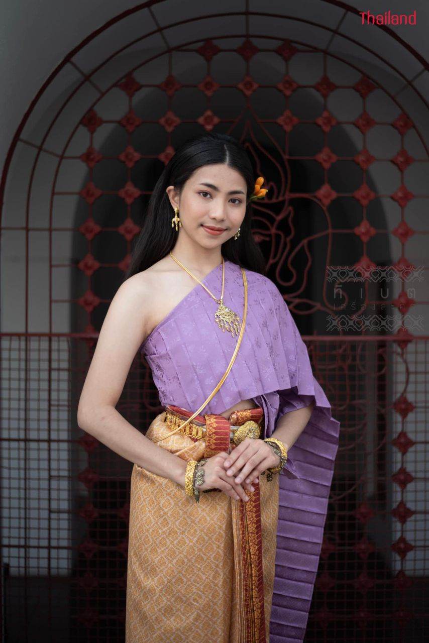 The Sbai, Thai dress (สไบ-ชุดไทย) | THAILAND 🇹🇭