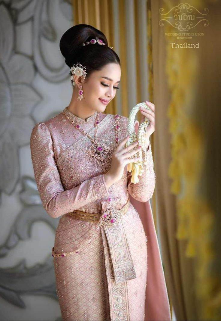 Sbai Thai dress: Thailand 🇹🇭 ชุดไทยศิวาลัย