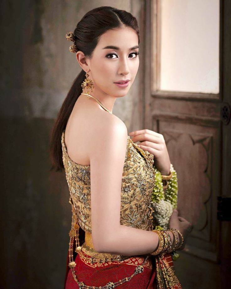 Sbai Thai dress: Thailand 🇹🇭 ชุดไทยจักรพรรดิ