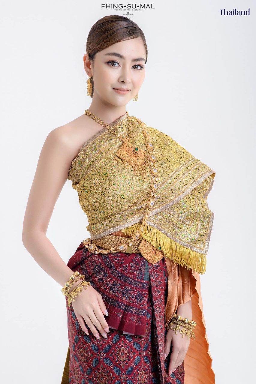 Thai traditional costume, ชุดไทย | THAILAND 🇹🇭