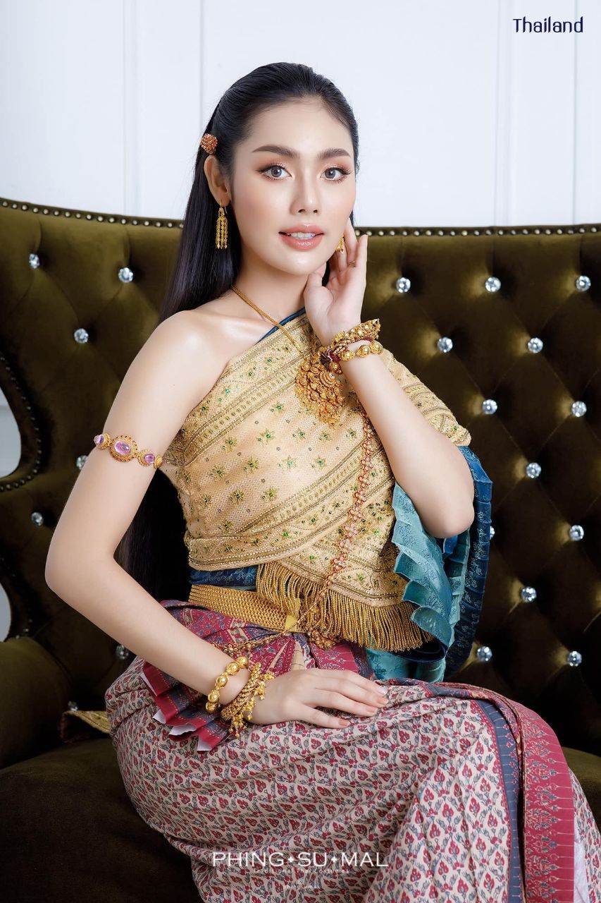 Thai traditional costume, ชุดไทย | THAILAND 🇹🇭