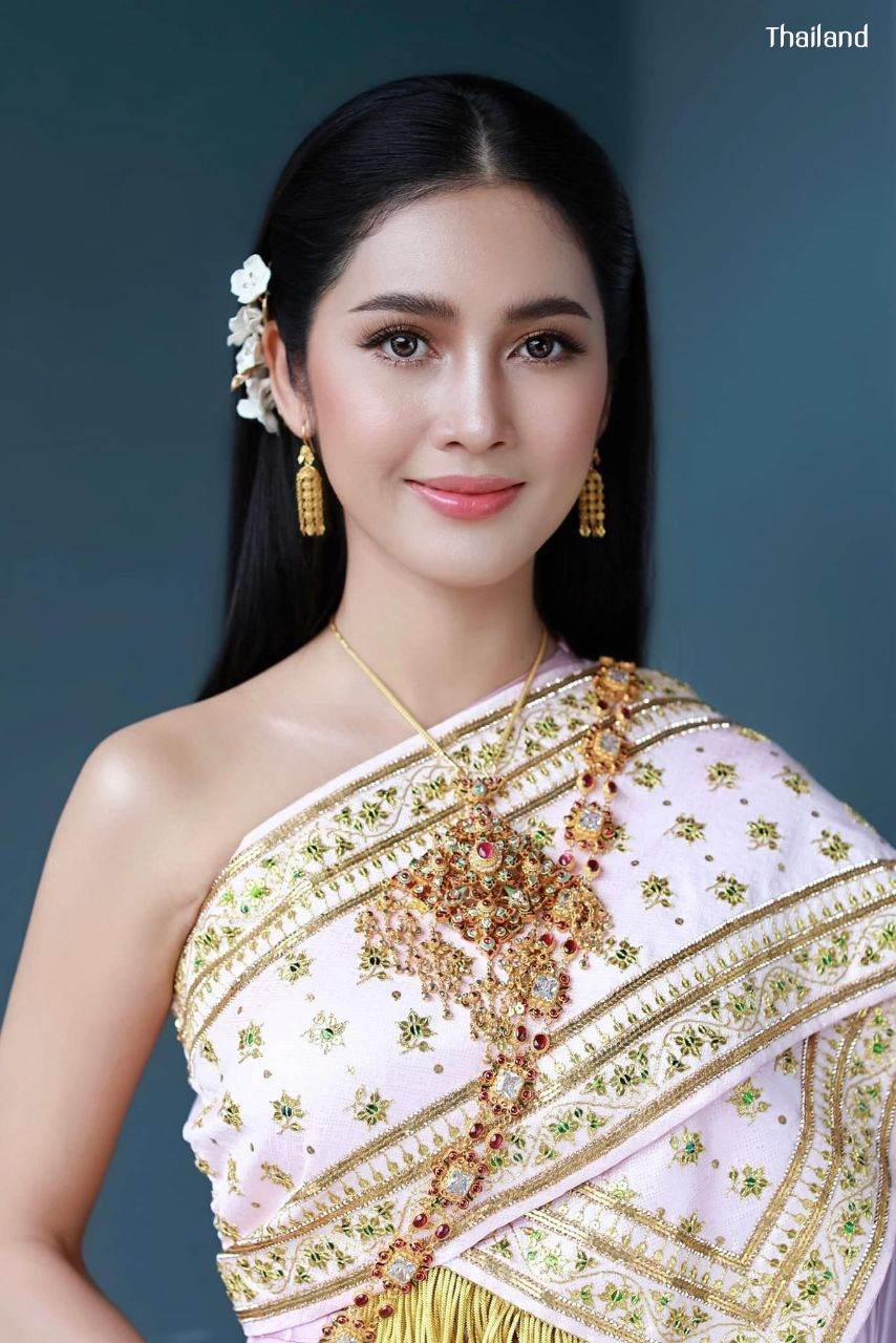 Thai traditional costume, ชุดไทย | THAILAND 🇹🇭