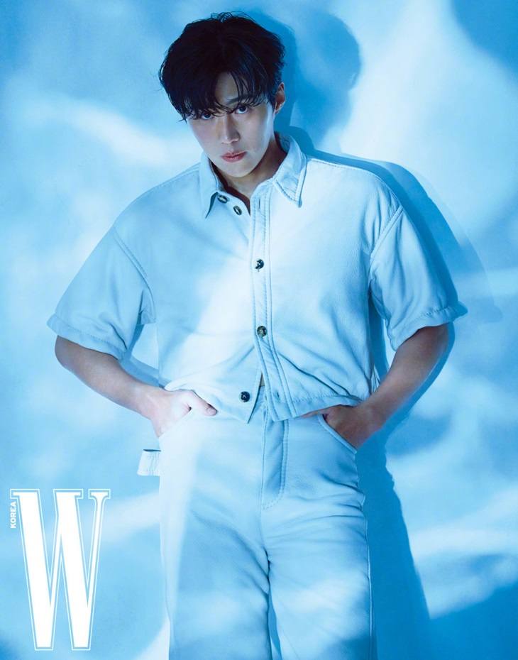 Kim Seon ho @ W Korea June 2021