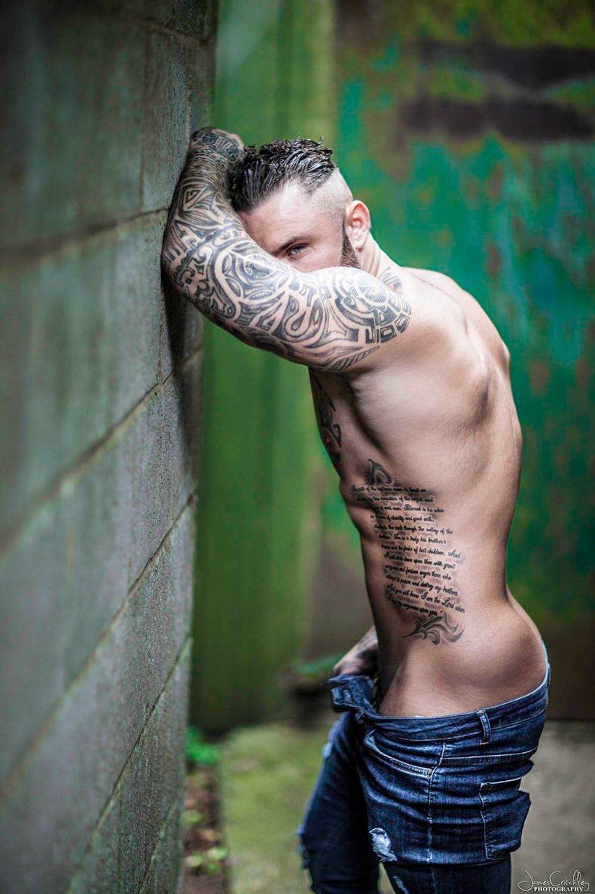 голые мужчины татуировки фото 63
