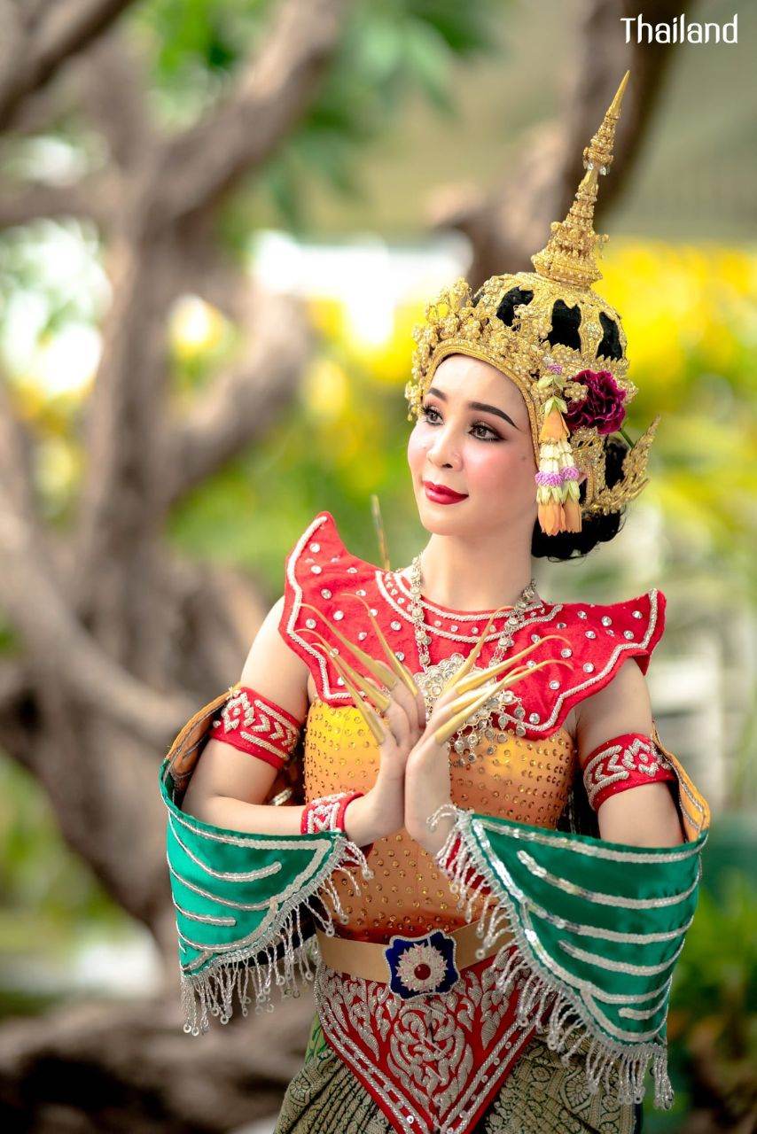 Kinnaree - Thai dance, มโนราห์บูชายัญ | THAILAND 🇹🇭