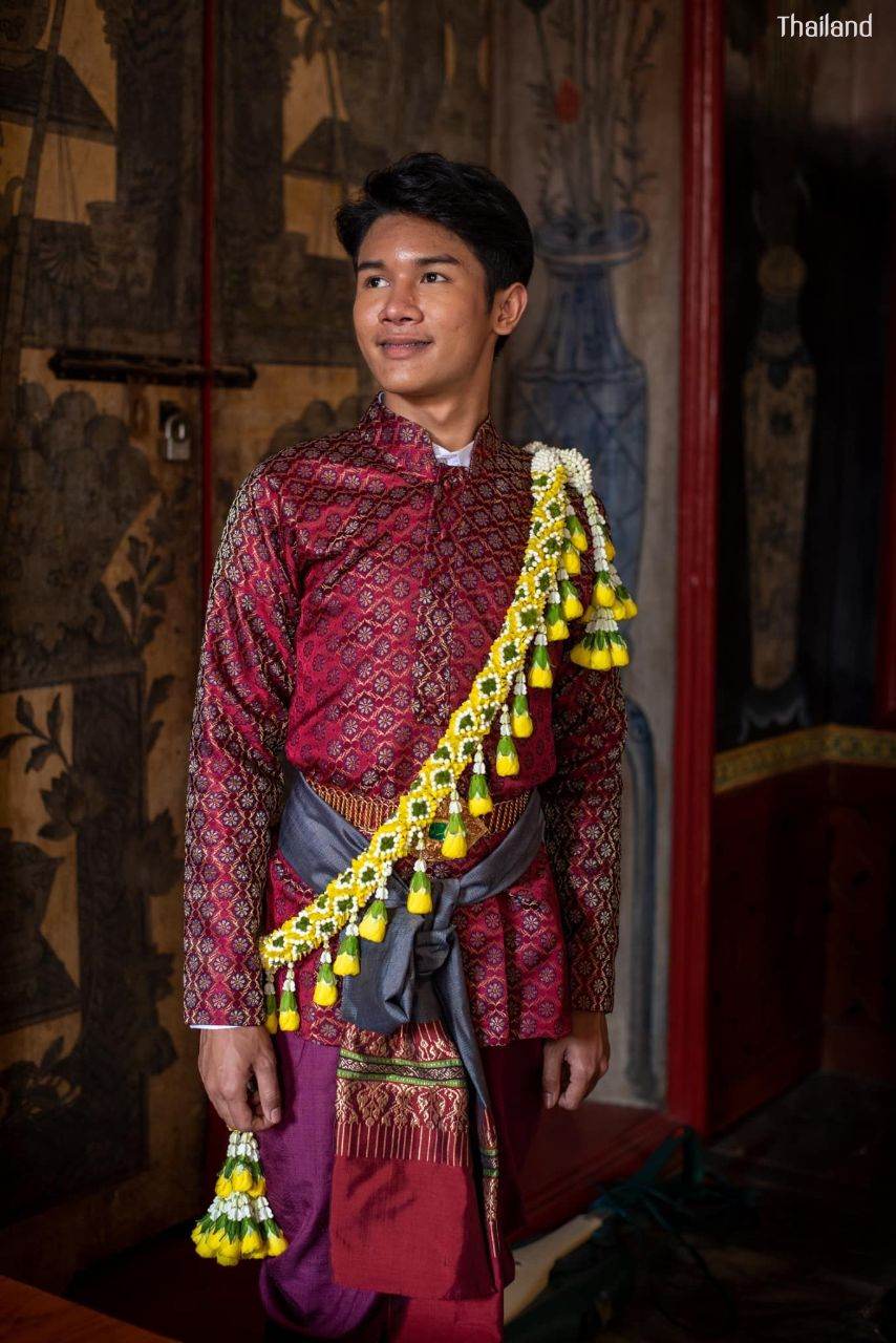 มาลัยครุย “Malai Krui” and Thai traditional costume in the reign of King Rama V | THAILAND 🇹🇭
