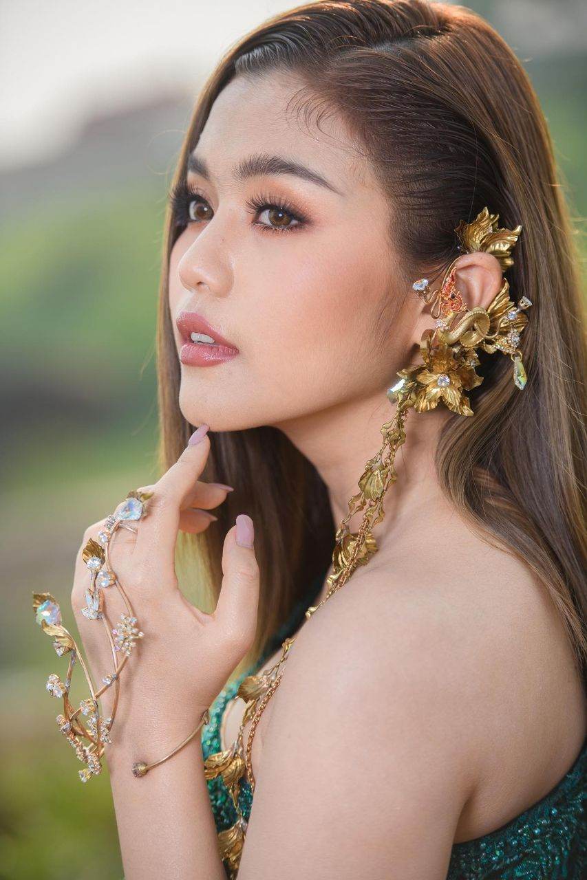 ล้านอสงไขยกับหนึ่งหัวใจที่รอคอย - ธัญญ่า RSIAM - "Naga" Thai Fantasy Costume in Music Video | THAILAND 🇹🇭