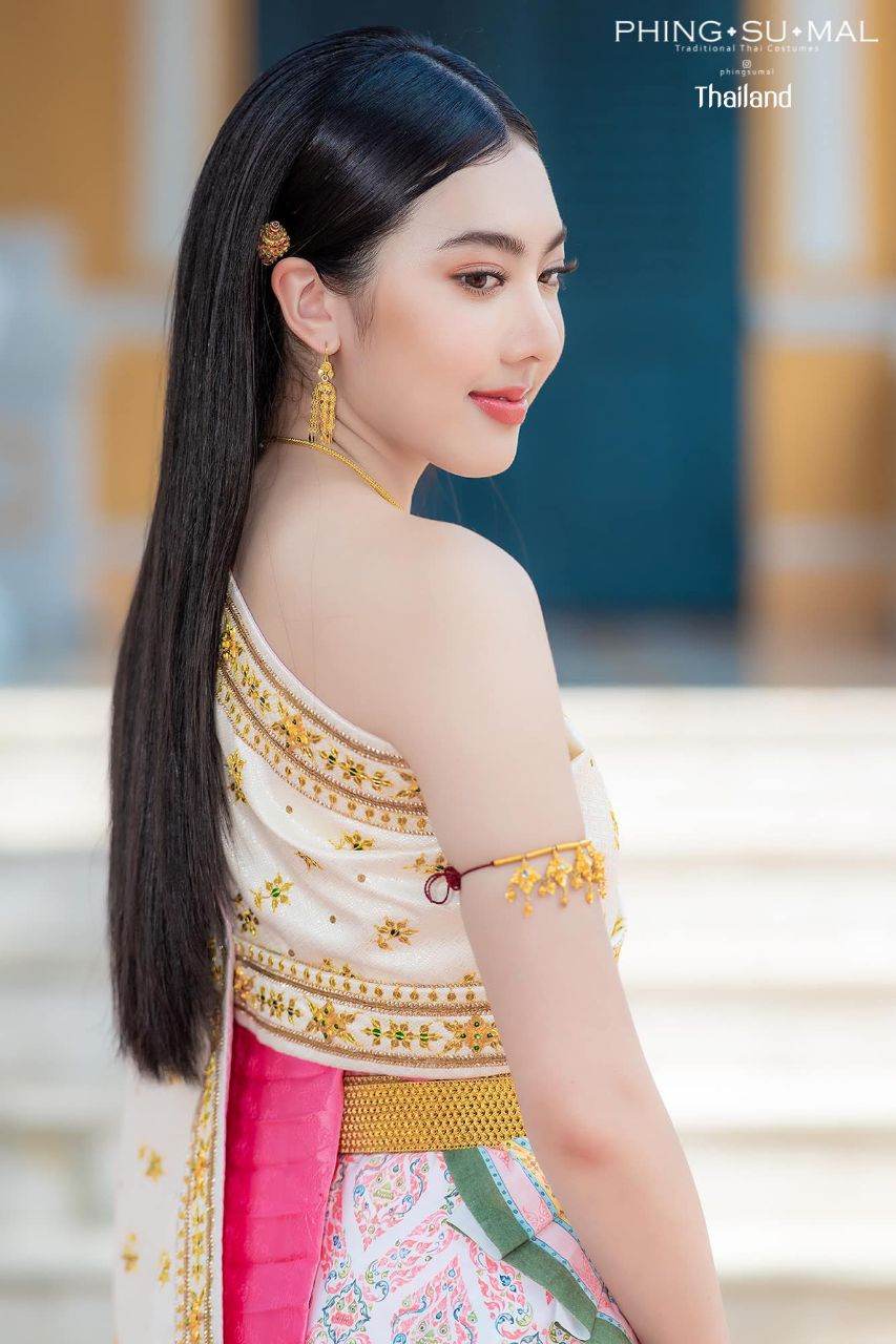 THAI DRESS, ชุดไทย: THAI NATIONAL COSTUME | THAILAND 🇹🇭