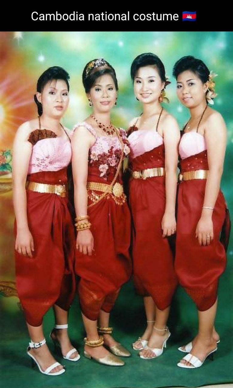 Cambodia national costume:🇰🇭ชุดประจำชาติกัมพูชา:Sampot: cambodia wedding dress:Traditional cambodian dress