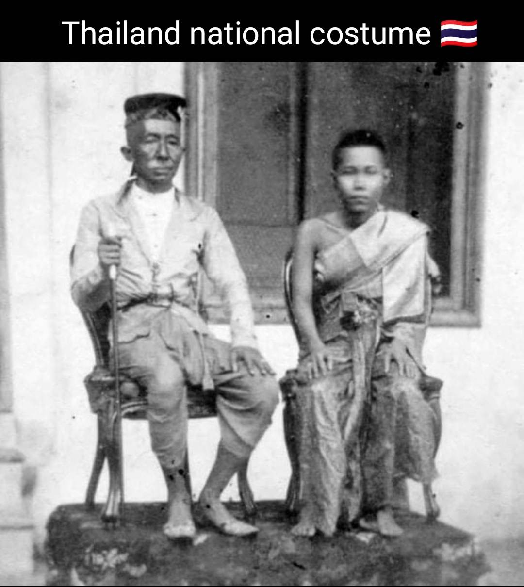 Thailand national costume 🇹🇭 : ๙ กันยายน พุทธศักราช ๒๕๖๔ วันคล้ายวันสวรรคตสมเด็จพระเทพศิรินทราบรมราชินี ในรัชกาลที่ ๔: Traditional Thailand dress.