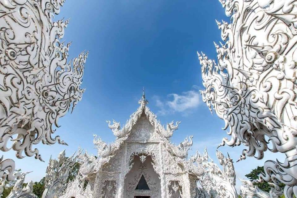 THAILAND 🇹🇭:Wat Rong Khun: The White Temple of Chiang Rai, Thailand