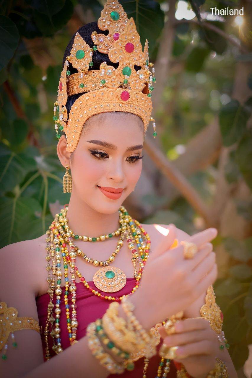 Dvaravati Era: สมัยทวารวดี อารยธรรมโบราณ | THAILAND 🇹🇭