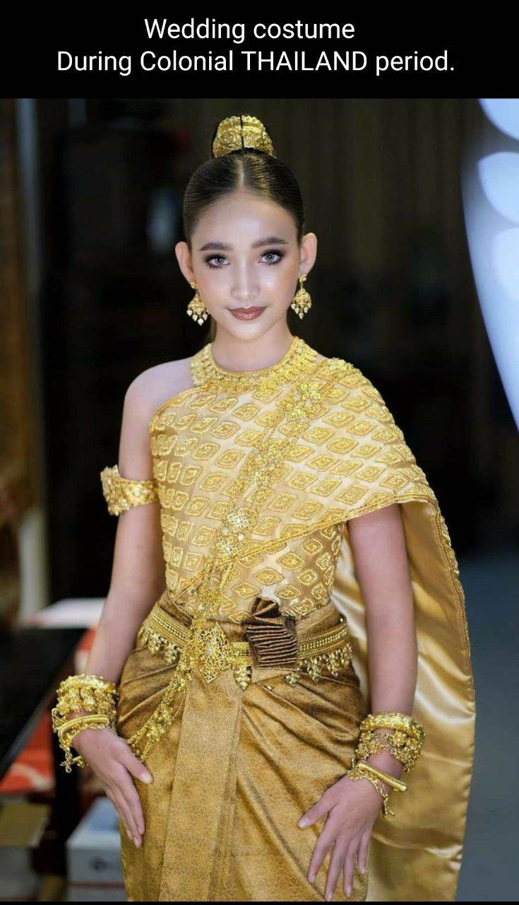 Thai dress in Cambodia