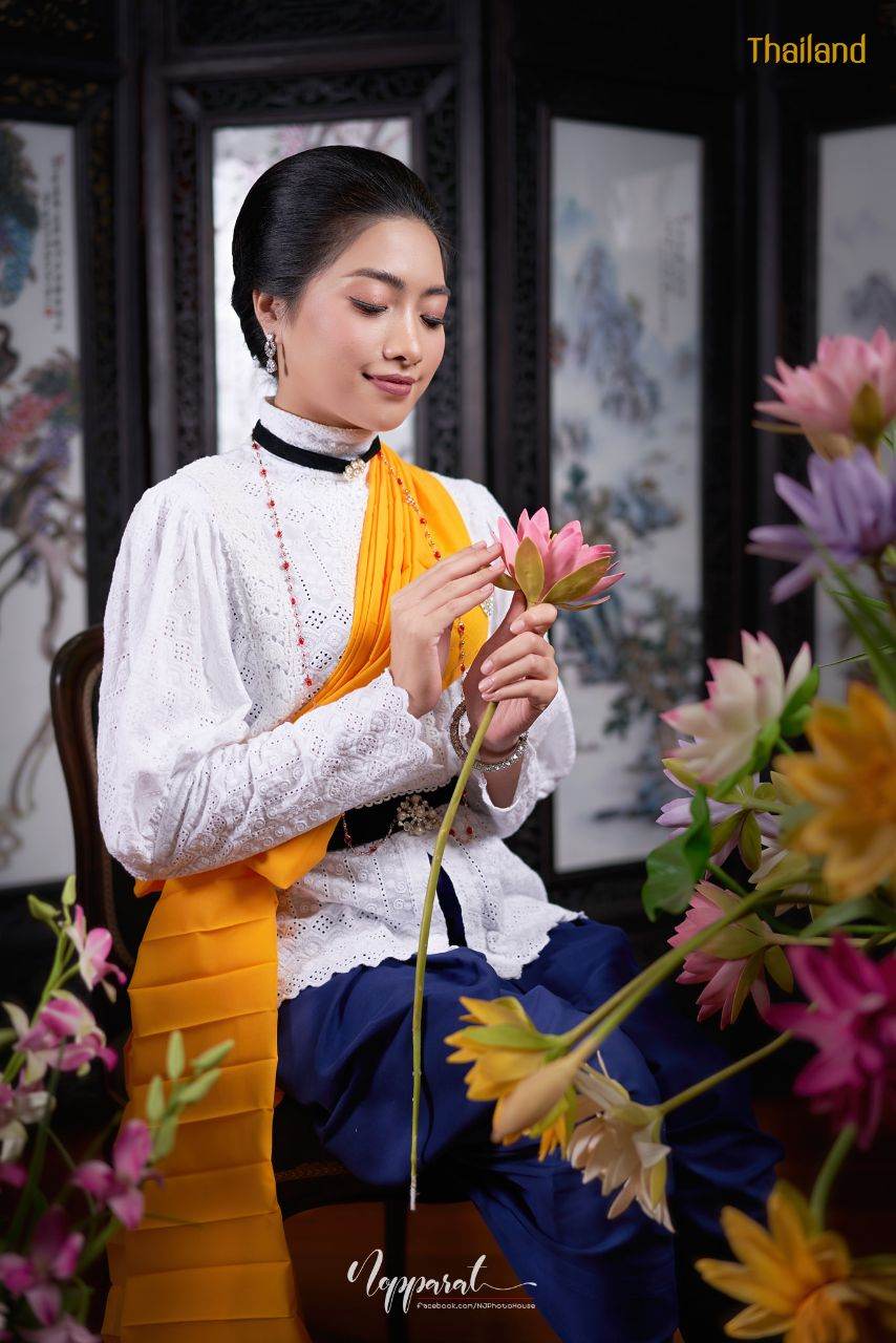 Thai costume during the reign of King Rama V of Siam | THAILAND 🇹🇭