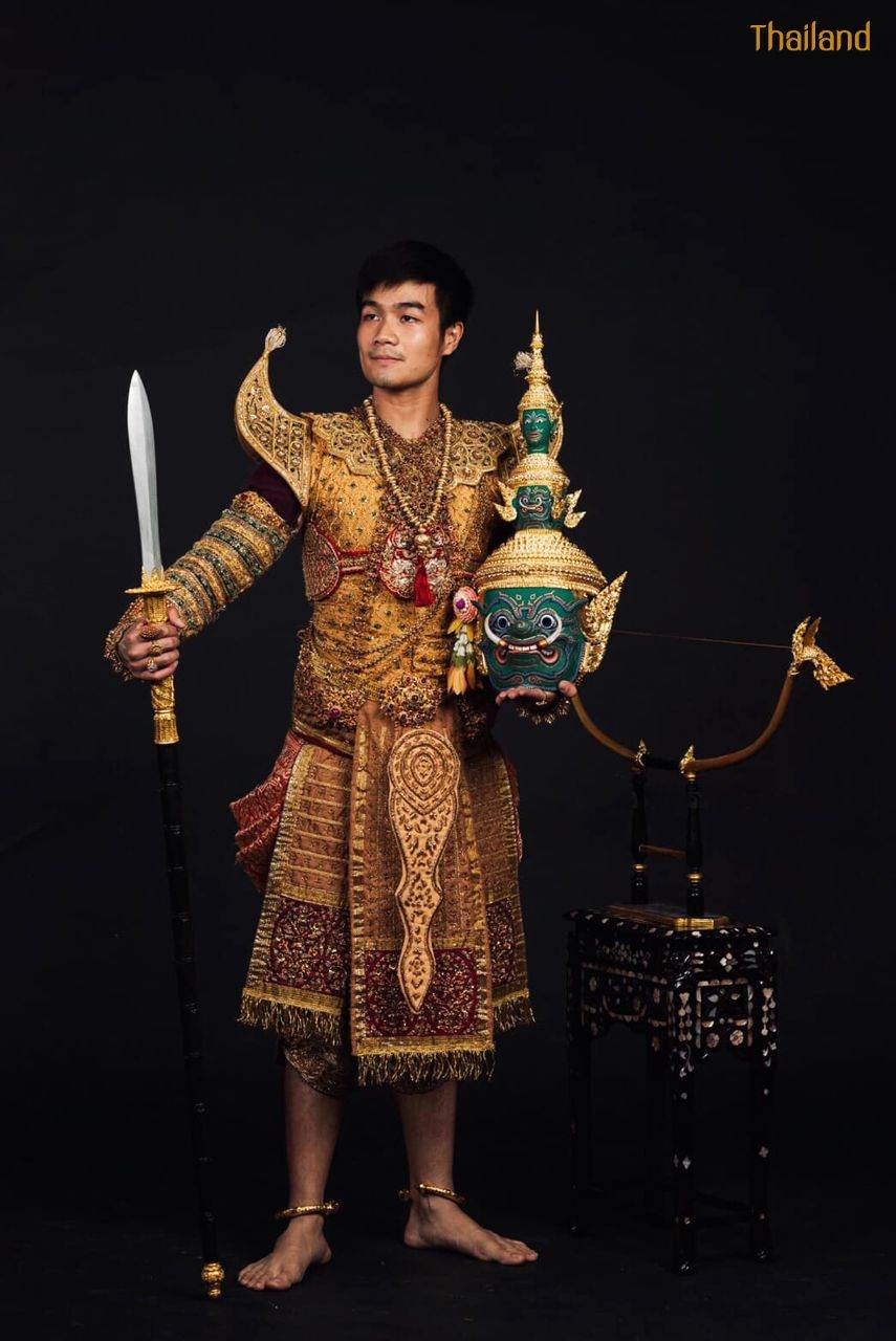 “รำลงสรงโทนท้าวกรุงพาณ” Khon masked dance drama in Thailand | THAILAND 🇹🇭
