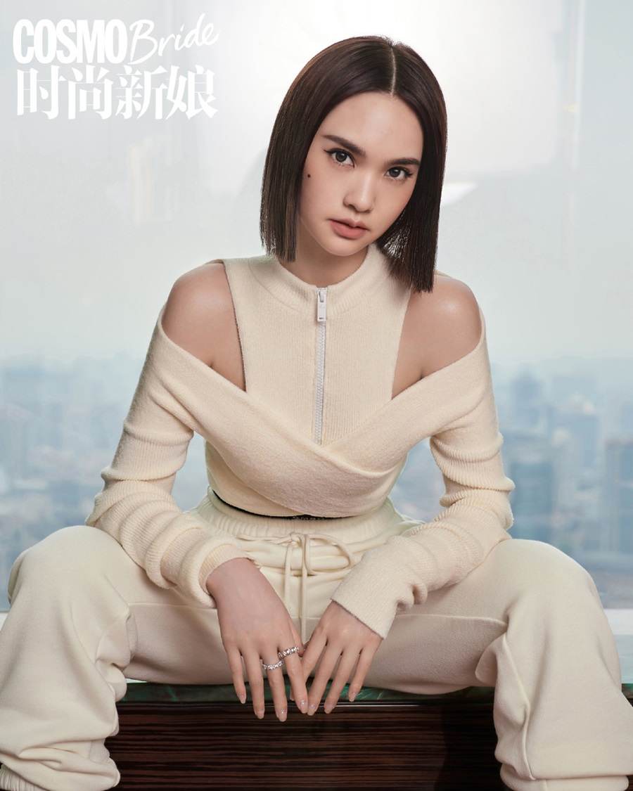 Rainie Yang @ CosmoBride China November 2021