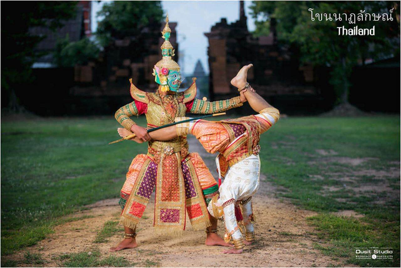 Hanuman (हनुमान्) VS Thossakan (दशकण्ठ) : Thai Khon Mask | THAILAND 🇹🇭