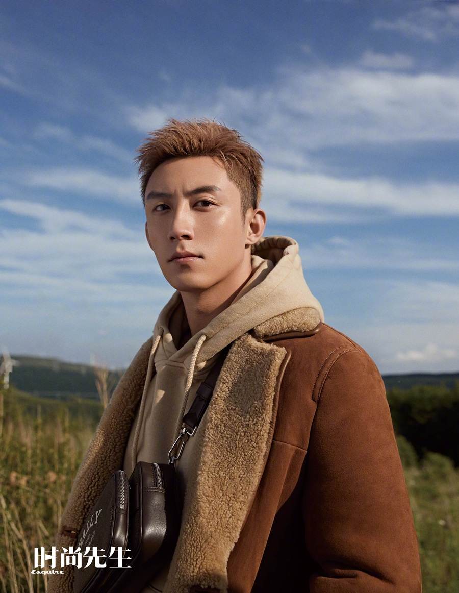 Huang Jingyu @ Esquire China November 2021