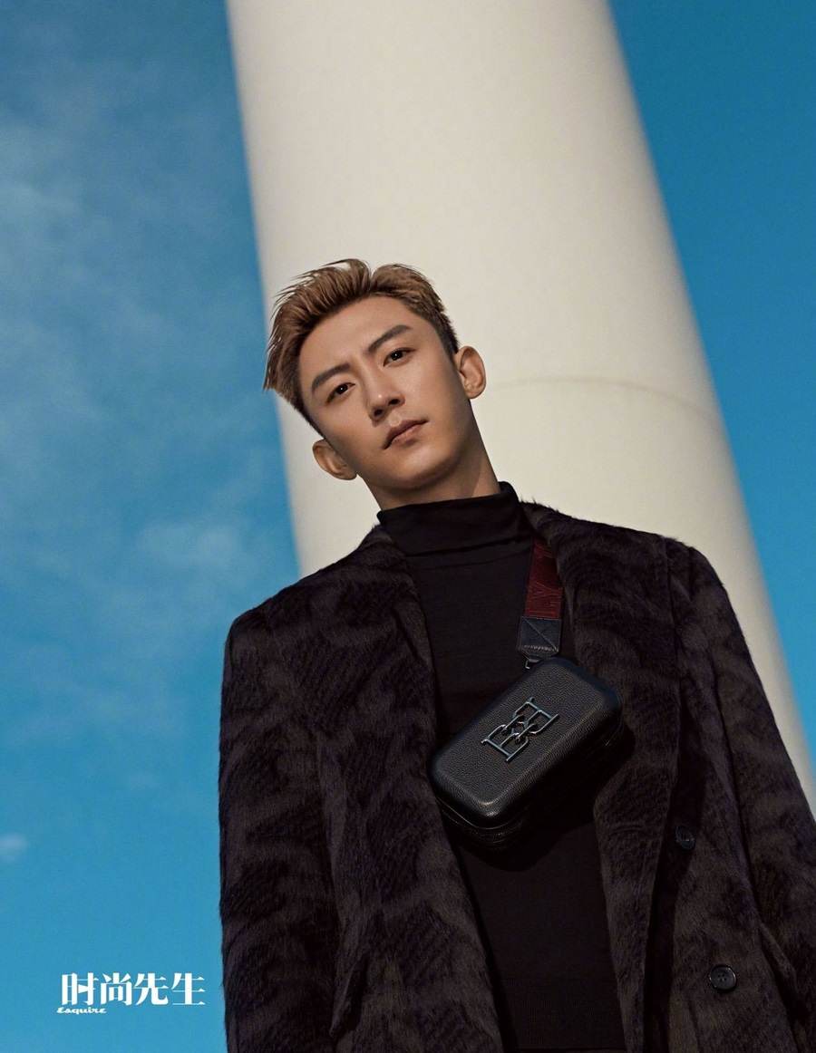 Huang Jingyu @ Esquire China November 2021