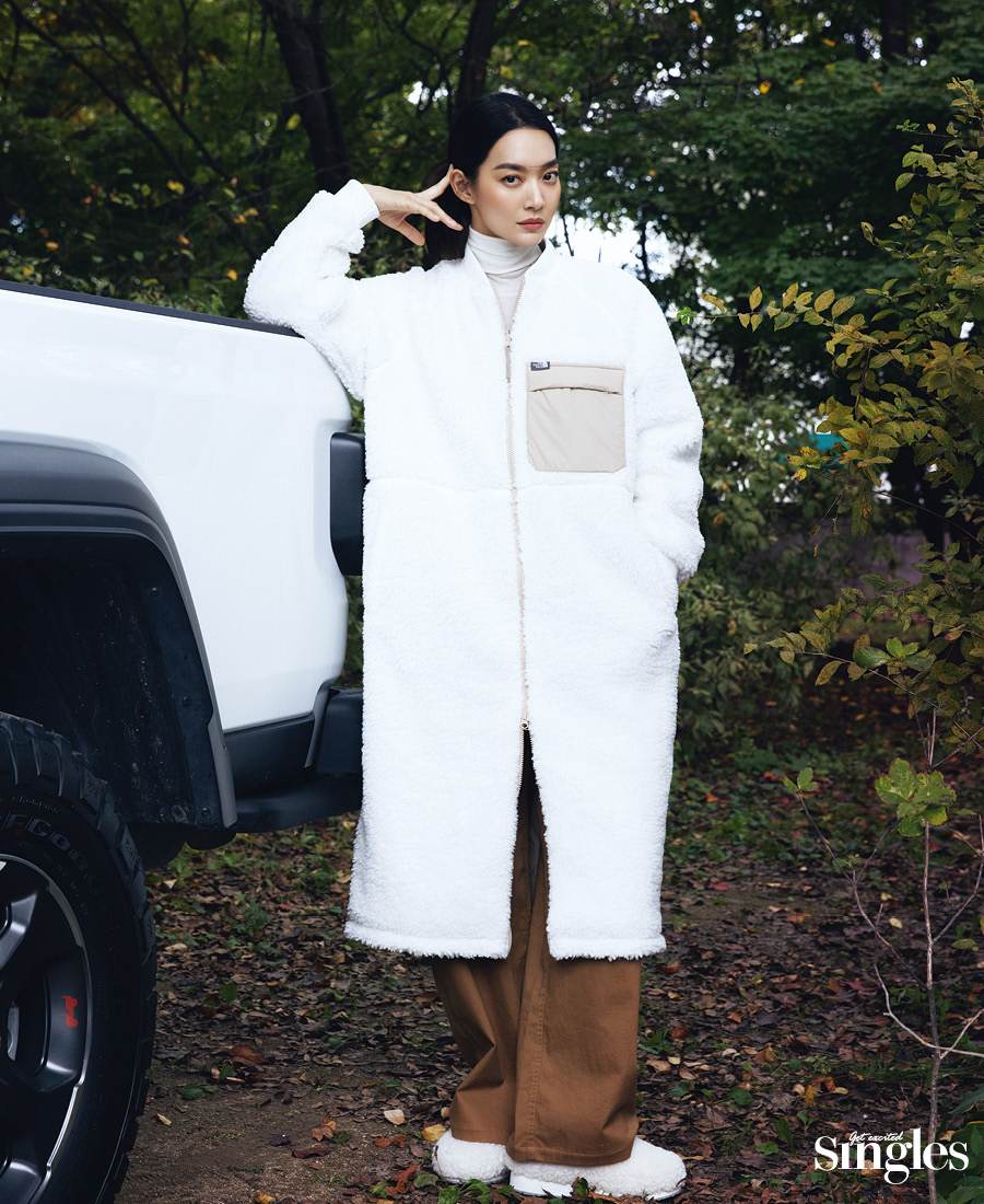 Shin Min Ah @ Singles Korea November 2021