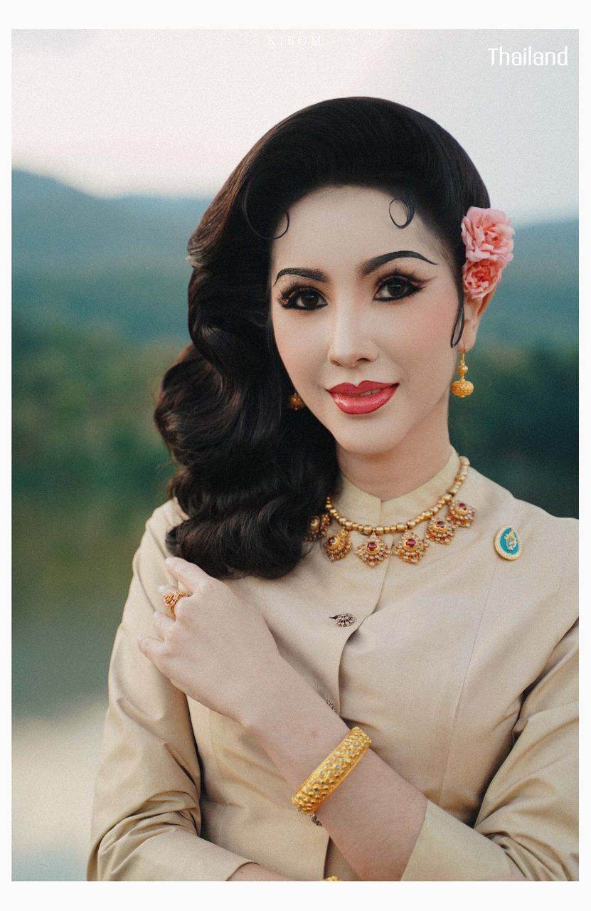 Thai National Costume and 70s Makeup & Hairstyle by Sakunjan | THAILAND 🇹🇭