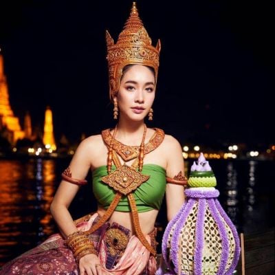 The Beautiful of Sukhothai Costume and Loy Krathong Festival | THAILAND 🇹🇭