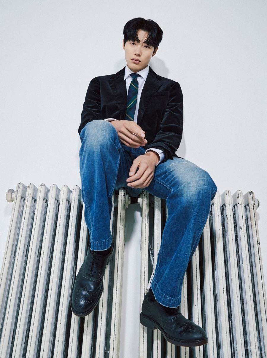 Ryu Jun Yeol @ GQ Korea December 2021