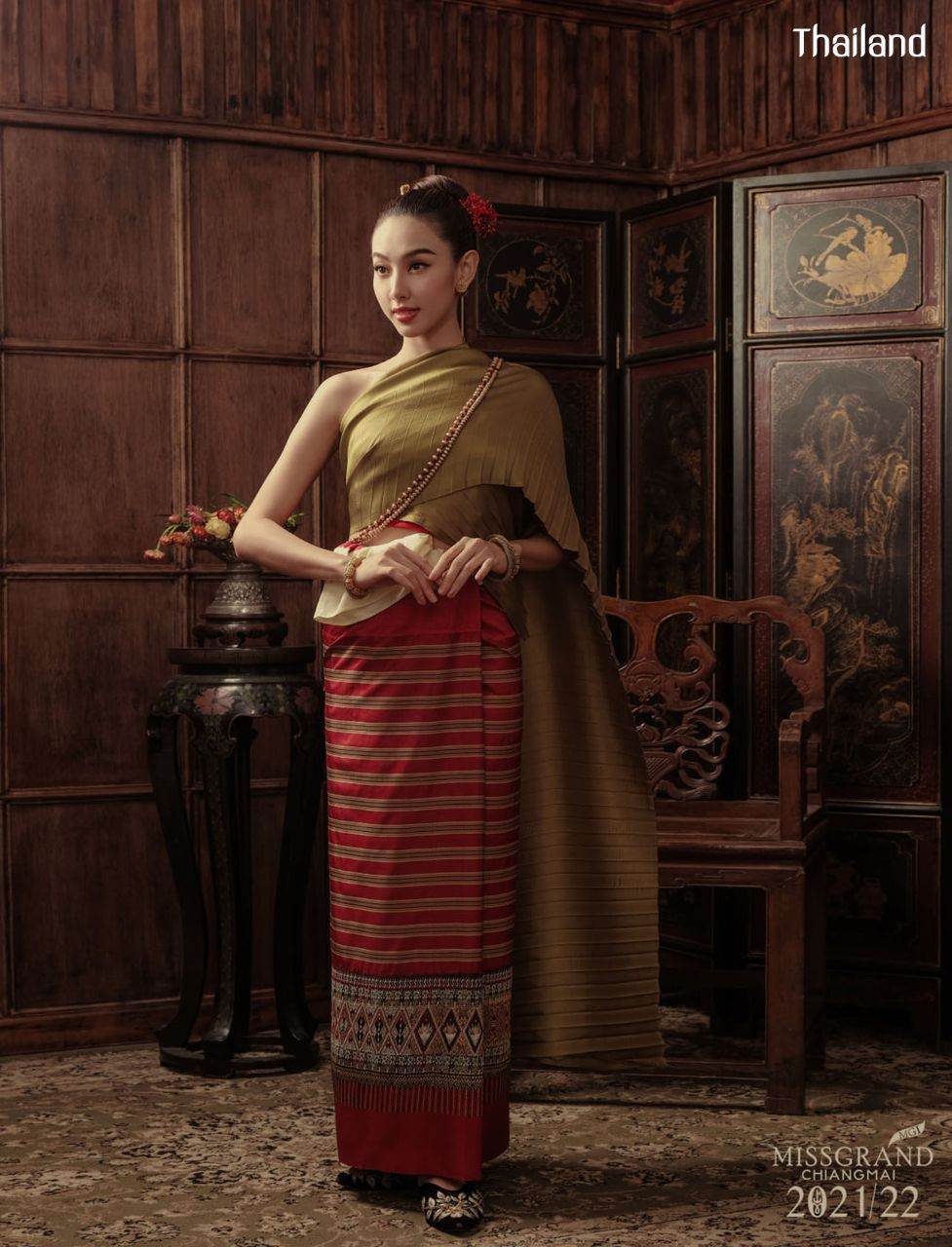Lanna Traditional Dress by Miss Grand International 2021 | THAILAND 🇹🇭